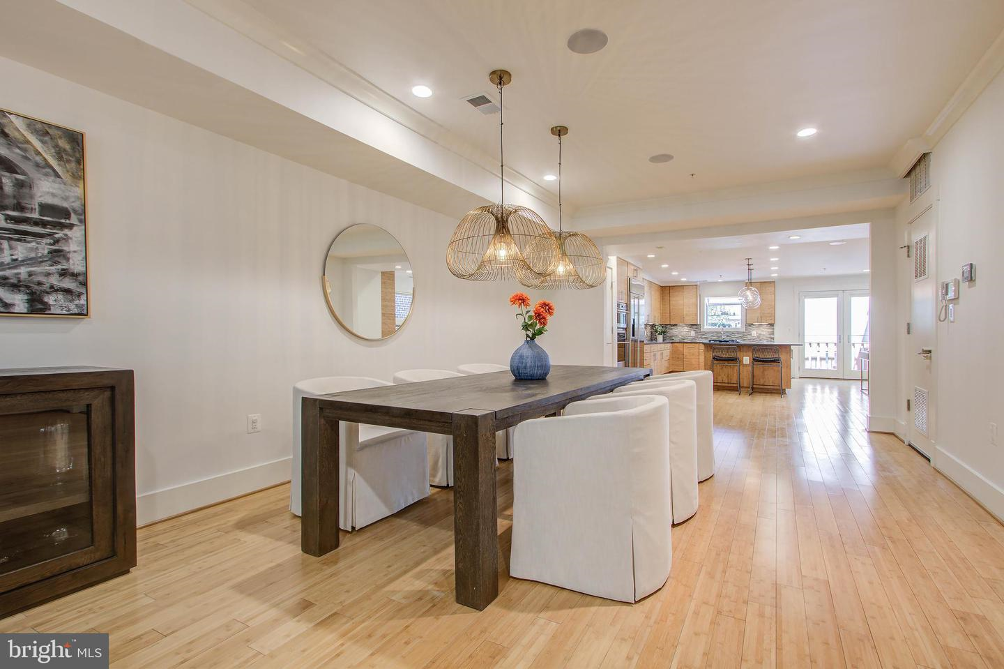<strong>1217 10th St NW #A, Washington, DC 20001</strong>