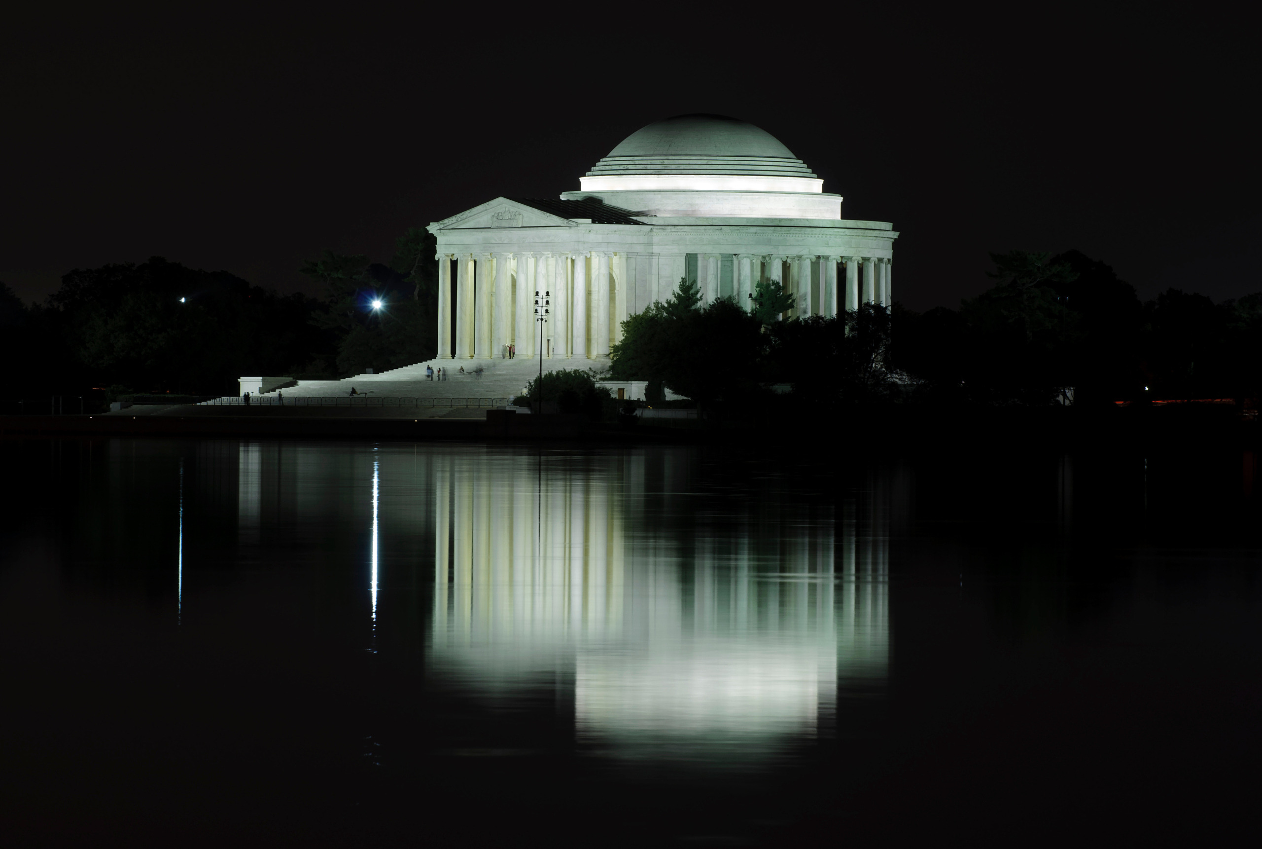 Date-Night Delight: Discovering Romantic Destinations in the Washington, DC Area